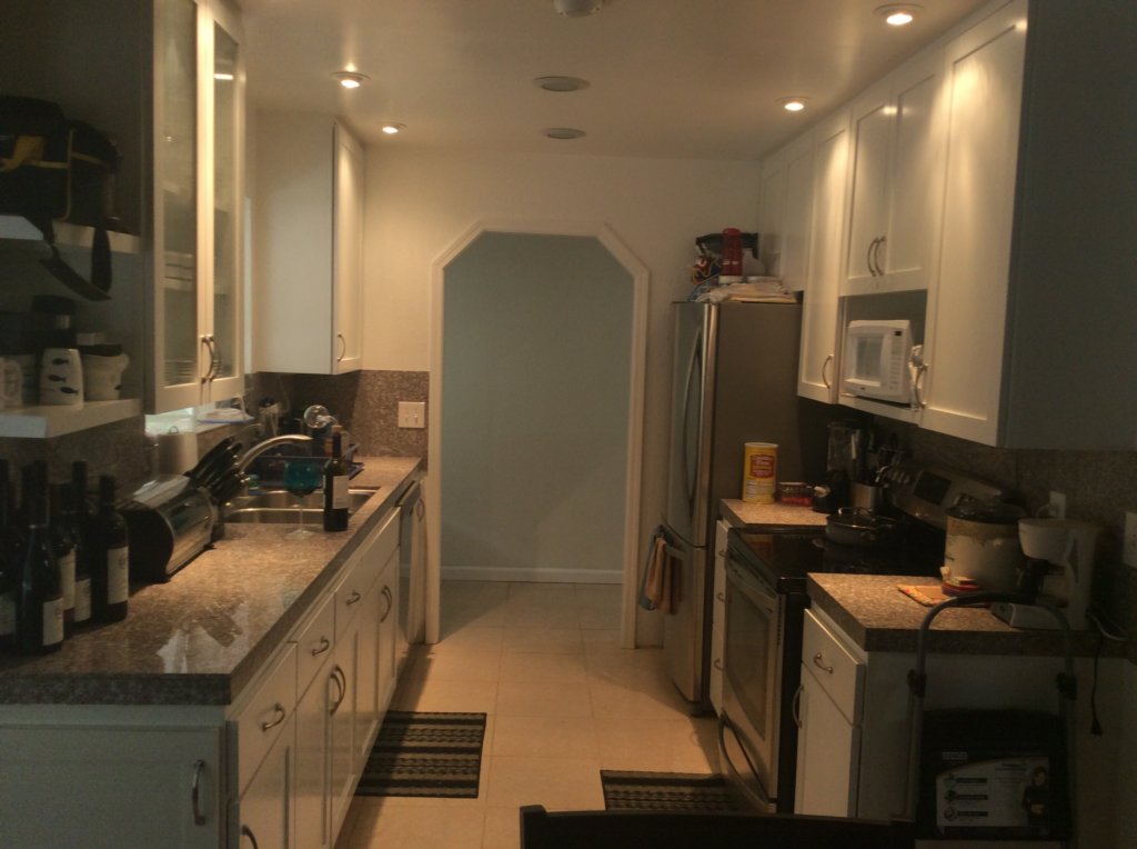 kitchenarea.jpg